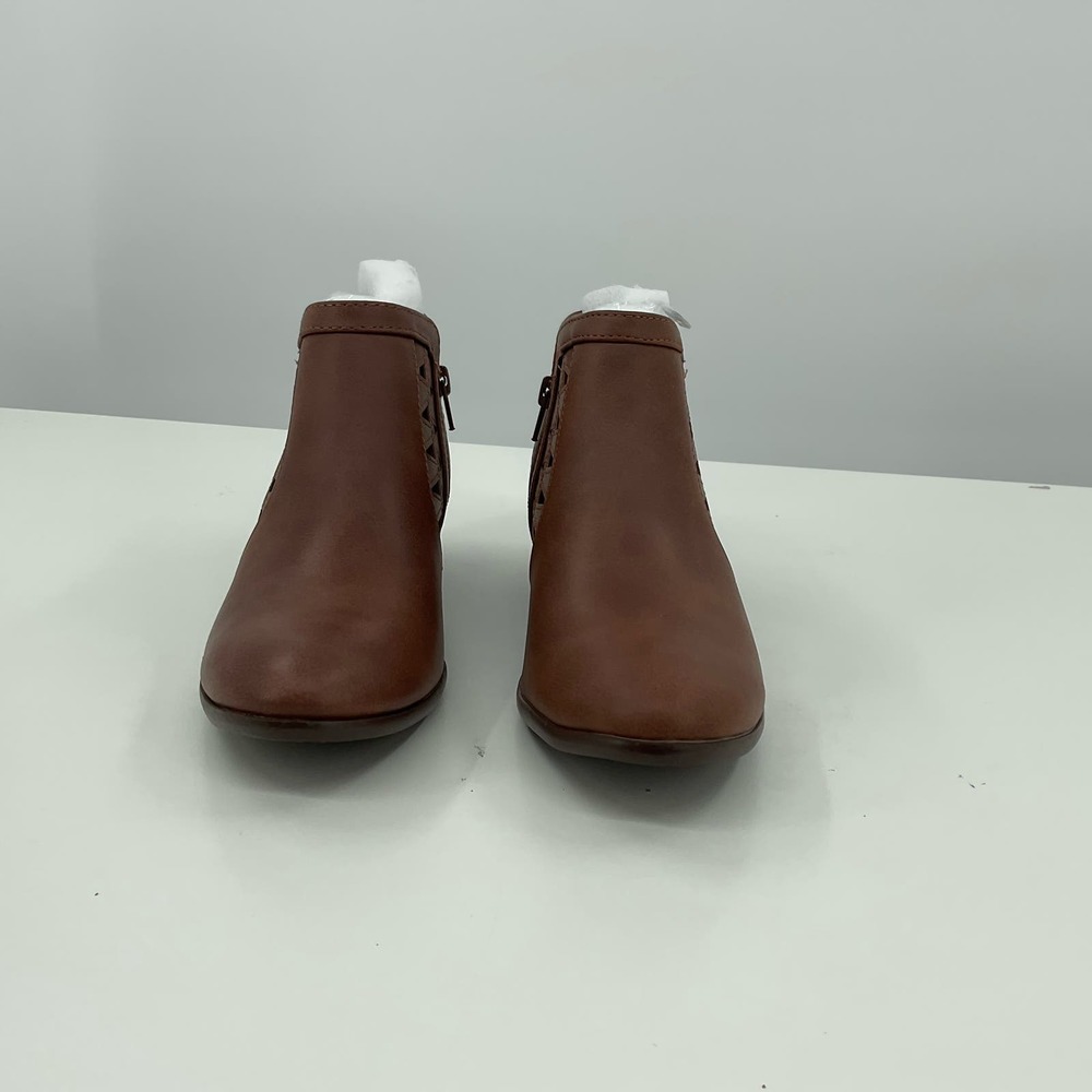 Soda Chance Women Cognac PU Perforated Cut Out Ankle Booties Size 7 NEW - Picture 2 of 4